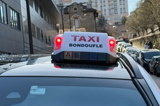 chauffeur taxi lumineux bondoufle
